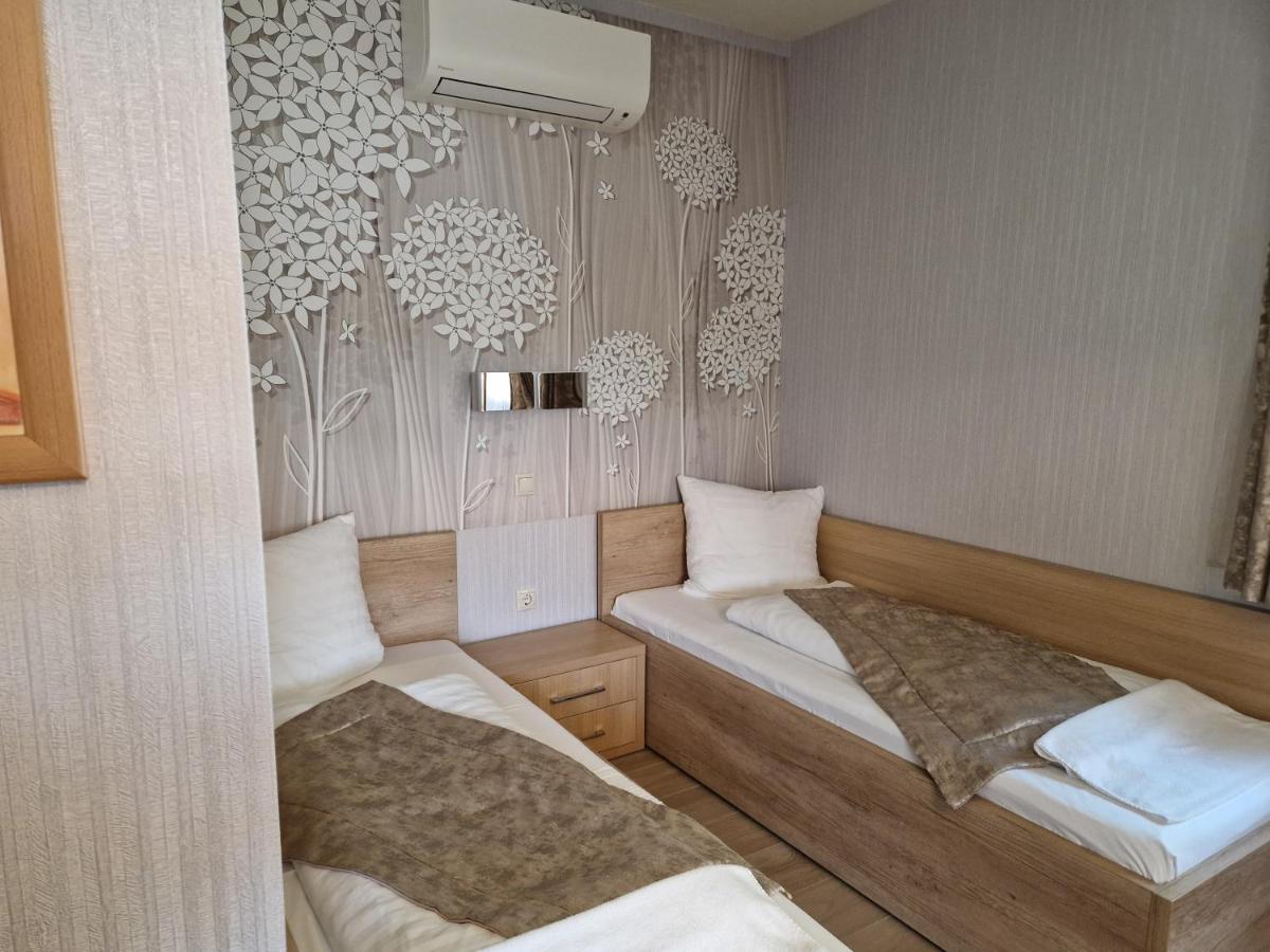 Csalanosi Vendeghaz Hotell Kecskemét Eksteriør bilde