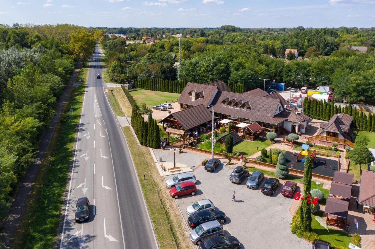 Csalanosi Vendeghaz Hotell Kecskemét Eksteriør bilde