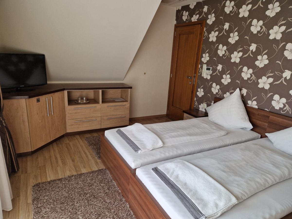 Csalanosi Vendeghaz Hotell Kecskemét Eksteriør bilde